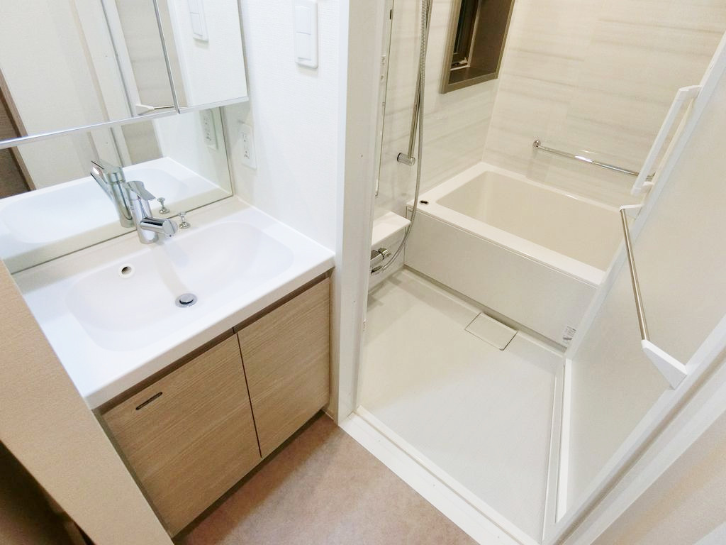 マンスリーリブマックス秋葉原・馬喰町クレイシア□『築浅・1DK30平米・Bタイプ』【Wi-Fi無制限・ローテーブル・ソファ】≪プレミアムシリーズ≫の物件画像