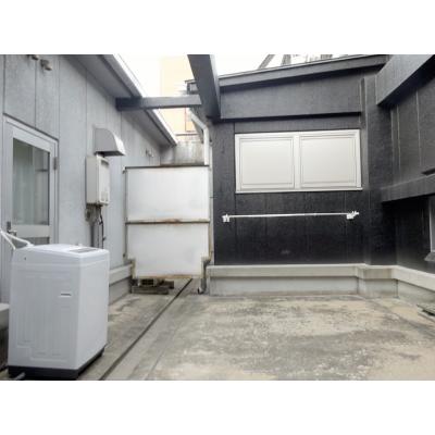 京阪「門真市駅」徒歩２分｜角部屋の１ＬＤＫ、広々バルコニー、風呂・トイレ別の物件画像