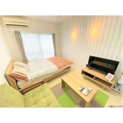 ●2026年4月19日から入居可●ユニオンマンスリー八王子片倉１　302　1R・セミダブル・くつろぎstyle☆安心のオートロック完備♪ソファとおしゃれな壁紙の快適なお部屋♪の物件画像