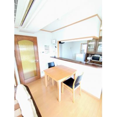 クボタマンスリー春日２　【★産業通り沿い♪　駐車場、無料Wifi、エレベーター有、バス・トイレ別！繁華街近いです！！　2名まで入居対応可能です。】の物件写真3