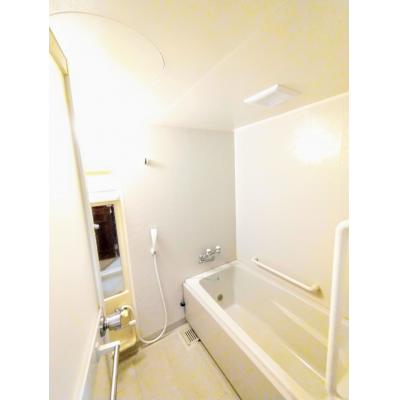 クボタマンスリー春日２　【★産業通り沿い♪　駐車場、無料Wifi、エレベーター有、バス・トイレ別！繁華街近いです！！　2名まで入居対応可能です。】の物件写真5