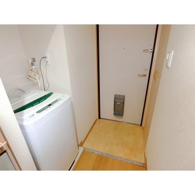 レントライフマンスリー新横浜駅前B【契約・事務手数料無料！】の物件画像