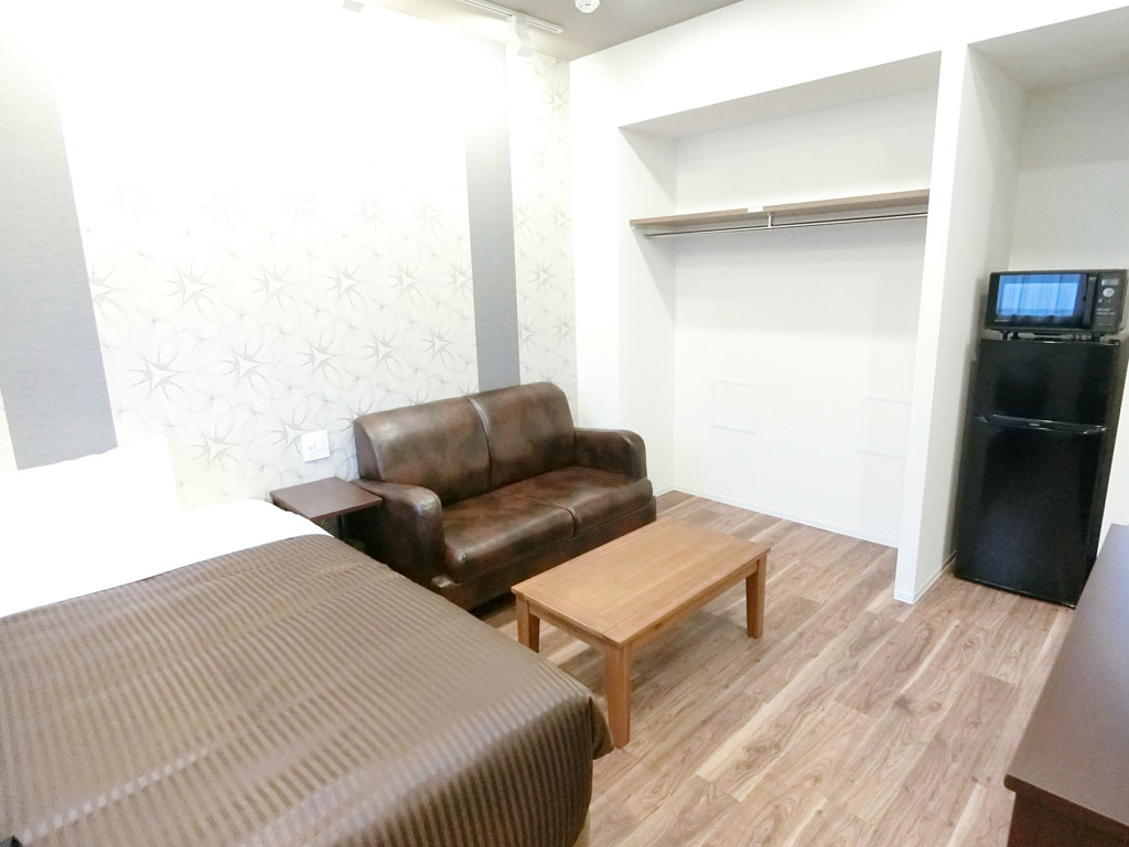 ≪ホテルタイプ≫マンスリーリブマックス名古屋丸の内プレミアム■エグゼ『ソファタイプ』【ペット可・天然温泉・無料WiFi♪スランバーランドベッド・キッチン付】の物件画像