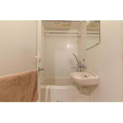 <駅チカ＞ゆったりダブル★浴室乾燥機つき★24時間ゴミ出し可能★新川503の物件画像