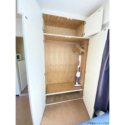 ユニオンマンスリー武蔵小杉１　401　1R・シングル☆２面採光で明るいお部屋♪人気のデスク＆チェア付き♪■東急東横線「新丸子駅」徒歩5分の物件画像