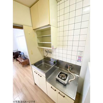 ユニオンマンスリー高松１　301　1R・シングル☆人気の角部屋＆２面採光で日当たり抜群♪デスク＆チェアのあるお部屋の物件画像