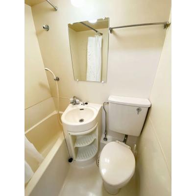 ユニオンマンスリー高松１　301　1R・シングル☆人気の角部屋＆２面採光で日当たり抜群♪デスク＆チェアのあるお部屋の物件画像