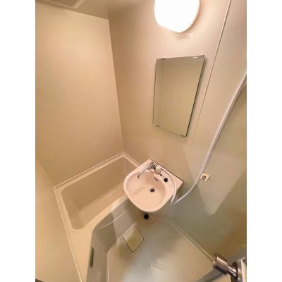 ユニオンマンスリー春日部１　905　1K・セミダブル☆【禁煙ルーム】人気のバストイレ別・温水洗浄便座付き♪デスクとチェアのあるお部屋♪の物件画像