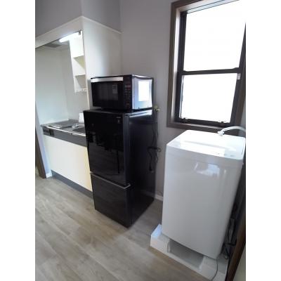 Bizroom／クレール薬師台２番館105　バス・トイレ別物件！ネット無料！の物件画像