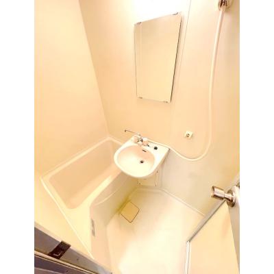 ユニオンマンスリー春日部１　804　1K・シングル☆◆インターネット固定回線（有線・Wi-Fi）無料の部屋◆【禁煙ルーム】人気の角部屋♪バストイレ別・温水洗浄便座付き♪デスクとチェアのあるお部屋♪の物件画像