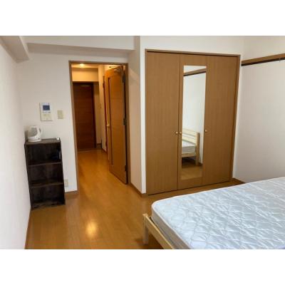 【今月の契約に限り‼】通常料金1日/4,300➡3,800円でご紹介可能！天神と博多の中間！どちらも歩いて行けます♪　光インターネット使い放題です！！の物件画像