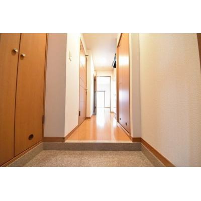 【今月の契約に限り‼】通常料金1日/4,300➡3,800円でご紹介可能！天神と博多の中間！どちらも歩いて行けます♪　光インターネット使い放題です！！の物件画像