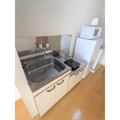 ユニオンマンスリー百草園１　102　1R・シングル☆人気のデスクとチェアのあるお部屋♪■駅前には24時まで営業のスーパーありの物件画像