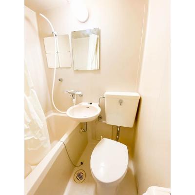 ユニオンマンスリー横浜戸塚２　201　1R・セミダブル☆モニター付きインターフォン完備♪デスク＆チェア付き♪ショッピングモールありの物件画像