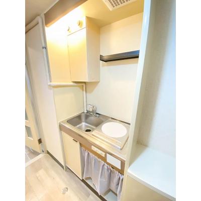 ユニオンマンスリー南与野１　106　1K・シングル☆安心のモニター付きインターフォン＆デスク・チェア＆冷蔵庫など生活家電完備♪Jの物件画像