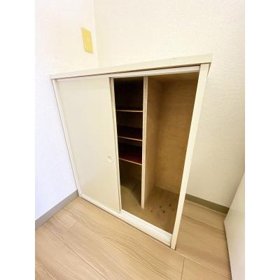 ユニオンマンスリー河辺１　205　1R・セミダブル☆快適なソファ付き♪■物件近くにスーパー「ビッグ・エー」ありの物件画像