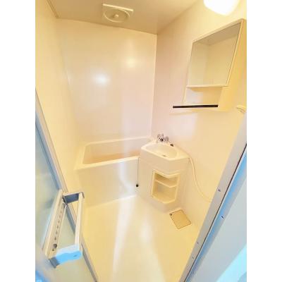 ユニオンマンスリー南林間３　205　1K・シングル☆人気のバストイレ別！デスクとチェアのあるお部屋♪■小田急江ノ島線「南林間駅」徒歩3分の物件画像