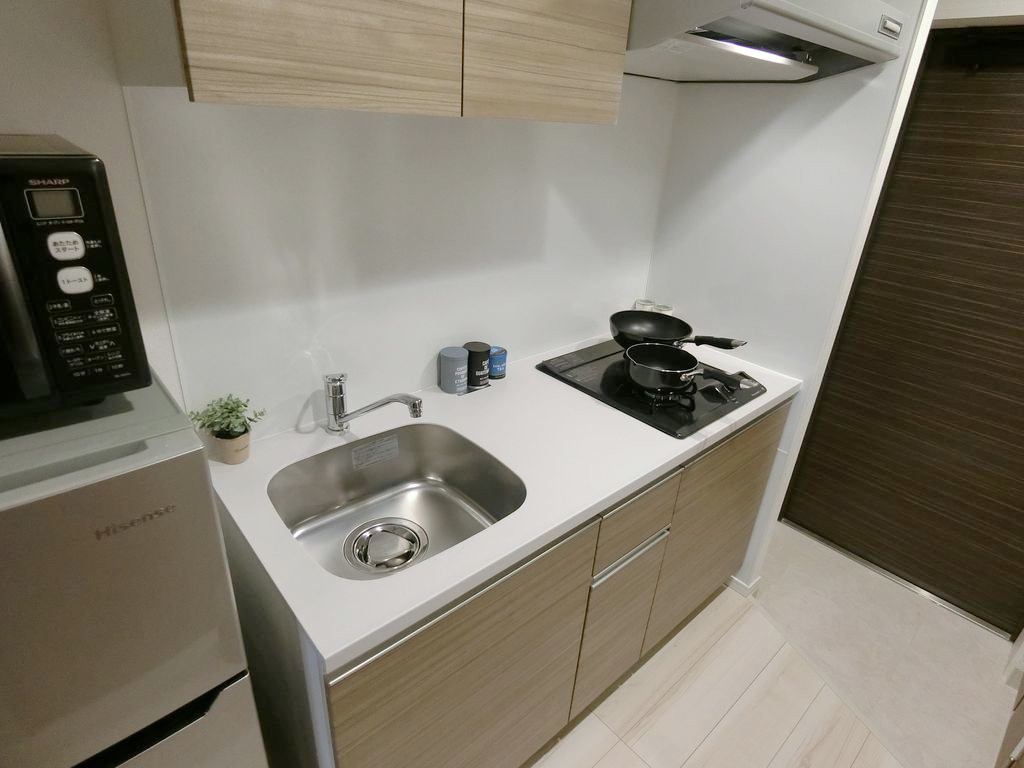 グッドステイ世田谷駒沢大学・三軒茶屋クレヴィスタ■『禁煙ルーム・25平米・Wi-Fi無制限・ローテーブル・ソファ』【デラックス】の物件画像