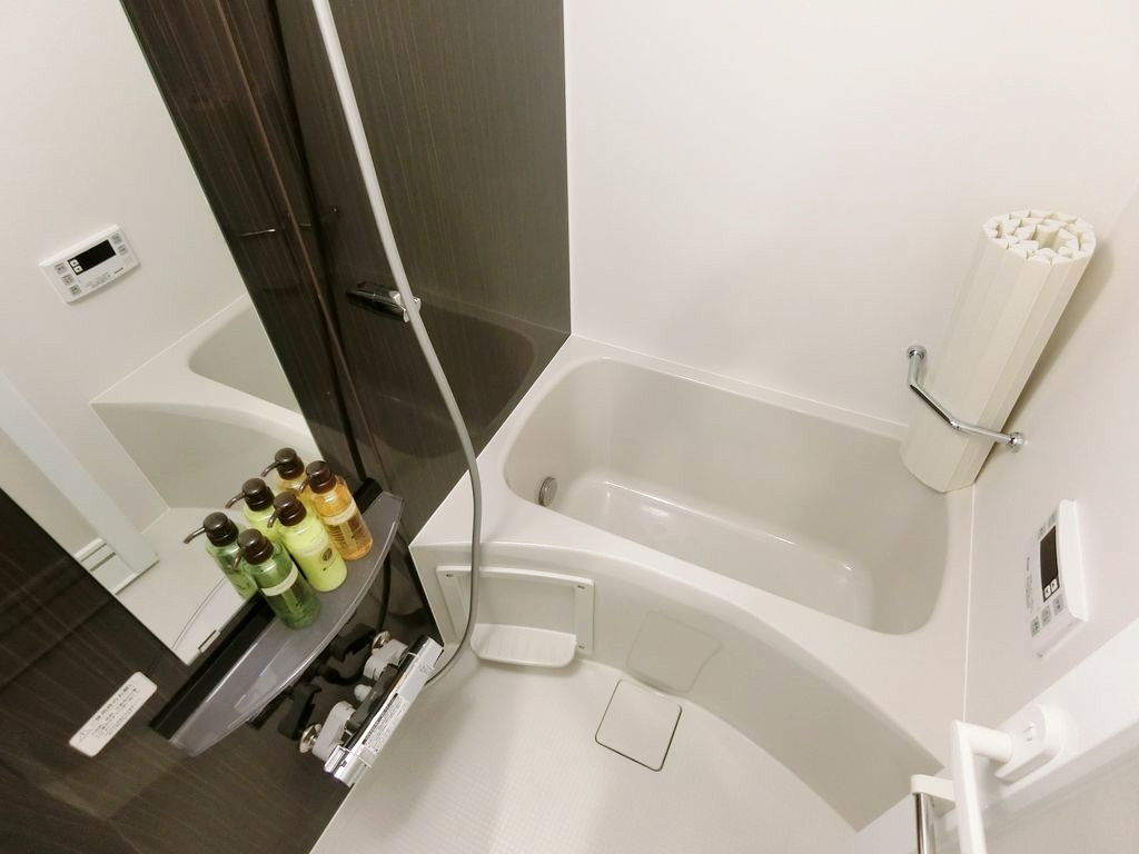 グッドステイ世田谷駒沢大学・三軒茶屋クレヴィスタ■『禁煙ルーム・25平米・Wi-Fi無制限・ローテーブル・ソファ』【デラックス】の物件画像