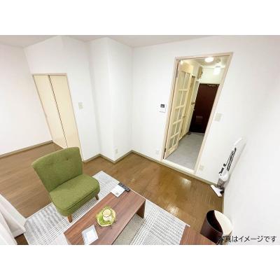 ユニオンマンスリー坂戸３　303　1K・シングル☆角部屋♪モニター付きインターフォン＆室内洗濯機完備/ソファのある広々26㎡のお部屋の物件画像