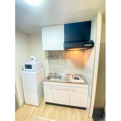 ユニオンマンスリー京成稲毛１　102　1K・シングル☆人気のバストイレ別＆独立洗面台＆温水洗浄便座♪ソファ・ローテーブルのある26㎡のお部屋の物件画像