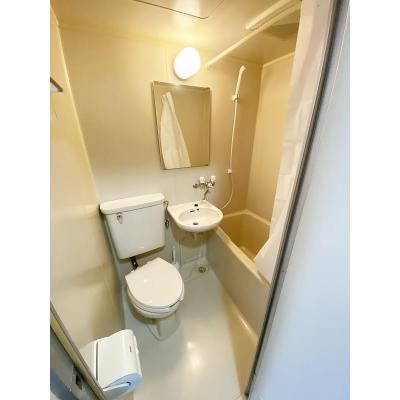 ユニオンマンスリー本厚木３　705　1R・シングル☆ソファ・テーブルのあるお部屋♪安心のモニター付きインターフォン＆室内洗濯機完備の物件画像