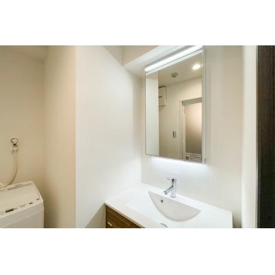道頓堀徒歩圏内♪Wifi完備/グランディア心斎橋 603の物件画像