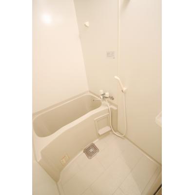 AP南森町6【南森町駅まで徒歩4分★広々30㎡★オートロック付き★バス・トイレ別★在宅ワークにもおすすめ！】の物件画像