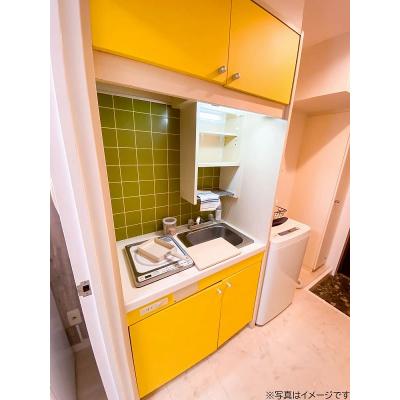 ユニオンマンスリー浦安２　206　1K・シングル☆セキュリティ面も安心の建物オートロック付♪室内洗濯機やデスク＆チェアがあるお部屋。人気の角部屋物件の物件画像
