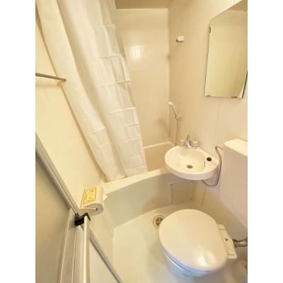 ユニオンマンスリー鷺沼１　302　1K・シングル☆デスク・チェアや2ドア冷蔵庫などの家具家電付きのお部屋。大き目の収納もあり♪東急田園都市線　鷺沼駅　徒歩9分。駅前にの物件画像