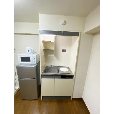 ユニオンマンスリー青葉台１　202　1K・シングル☆デスク・チェア完備♪たっぷり収納２ドア冷蔵庫や室内洗濯機など生活家電のあるお部屋/深夜3時まで営業のディスカウントの物件画像