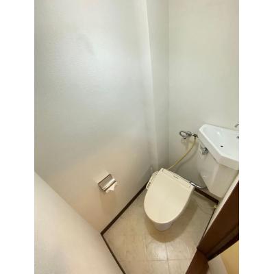 ●2026年5月3日から入居可●ユニオンマンスリー南鳩ヶ谷１　105　2K・ダブル☆人気の角部屋＆バストイレ別♪ソファ・ローテーブル完備＆洗濯機や冷蔵庫など生活家電のある広々33㎡のお部屋/後楽園の物件画像