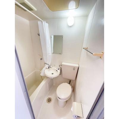 ユニオンマンスリー北越谷１　302　1R・セミダブル☆デスク・チェア完備＆冷蔵庫や洗濯機など生活家電のあるお部屋。北越谷駅　徒歩10分/東武伊勢崎線(スカイツリーライン)沿線の物件画像