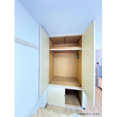 ユニオンマンスリー百草園１　111　1R・シングル☆セキュリティ面も安心のモニター付きインターホン完備！京王線　百草園駅　徒歩9分。百草駅駅前付近には0時まで営業のスーパー「FUJI　百草園の物件画像