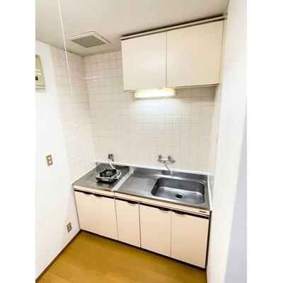 ユニオンマンスリー京成大久保２　102　1R・シングル☆【禁煙ルーム】収納に嬉しいロフトつきのお部屋♪室内洗濯機や掃除機など生活家電完備/京成本線利用で成田空港駅やの物件画像