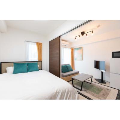 新大阪駅徒歩圏内／梅田へ乗換なし／築浅デザイナーズ／入居最大4人／Wi-Fi無料／Art Shin-Osaka West 805の物件画像