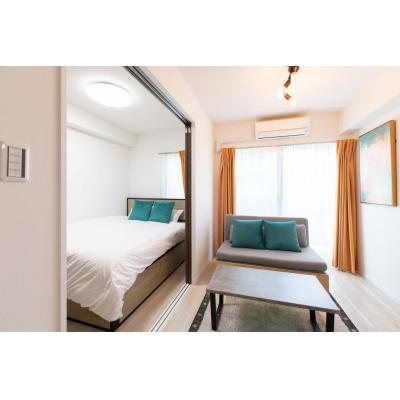 新大阪駅徒歩圏内／梅田へ乗換なし／築浅デザイナーズ／入居最大4人／Wi-Fi無料／Art Shin-Osaka West 805の物件画像