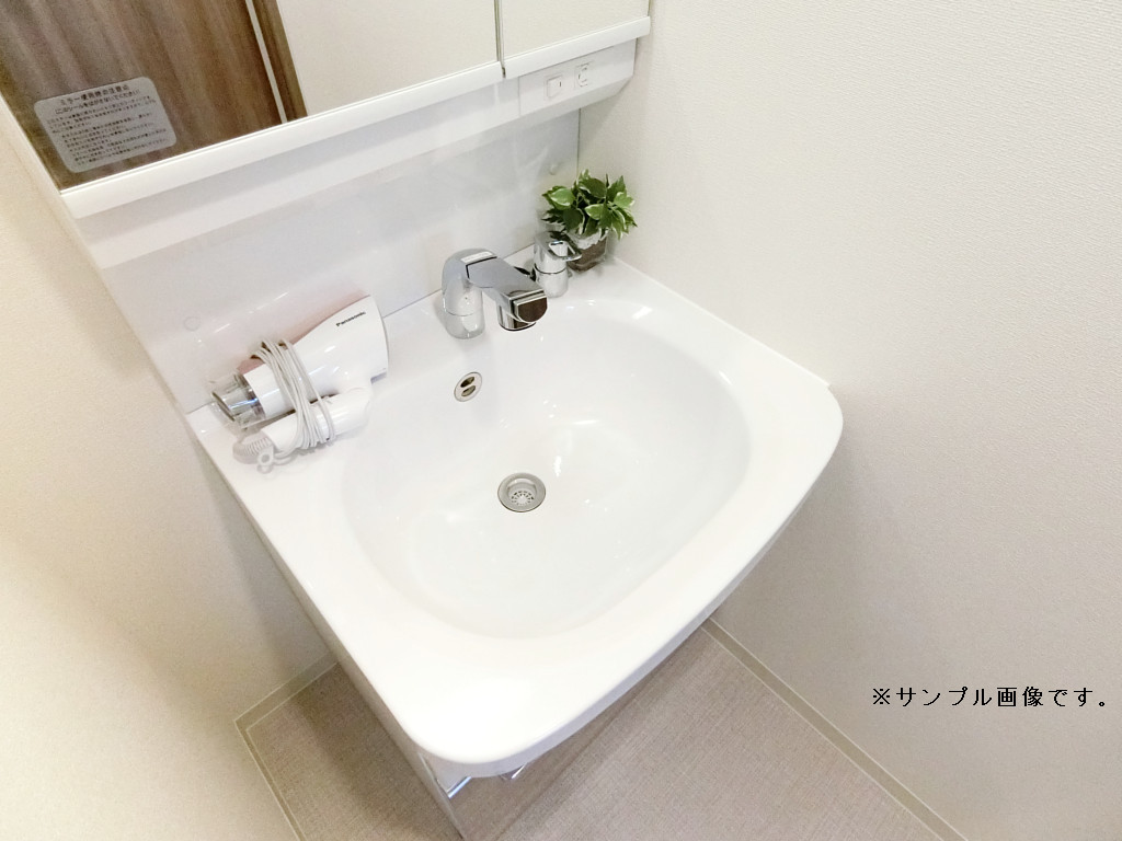 グッドステイ広島八丁堀南エステムコート△【ハイクラス・オートロック・温水洗浄便座・浴室換気乾燥機】の物件画像