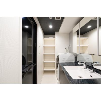 人気な赤坂エリア/広々2LDK/家具家電充実/CREAL premier赤坂 302の物件画像