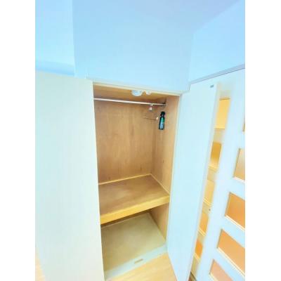 ●2026年4月8日から入居可●ユニオンマンスリー春日部１　704　1K・シングル☆【禁煙ルーム】人気の角部屋＆2面採光！バストイレ別＆温水洗浄便座完備♪デスク・チェアのあるお部屋/東武野田線の物件画像