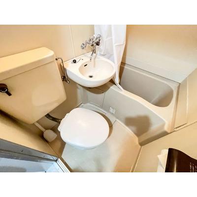 ユニオンマンスリー新松戸１　303　1R・セミダブル☆【禁煙ルーム】人気の角部屋＆ソファ・ローテーブルのあるゆったり25㎡のお部屋♪建物オートロック完備の物件画像