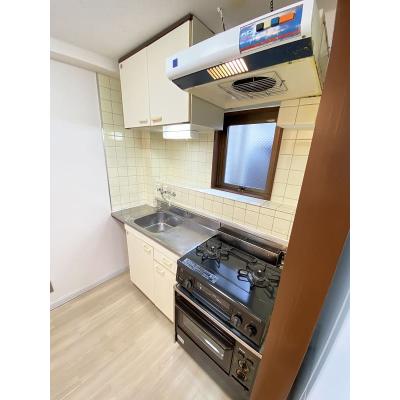 ユニオンマンスリー桜木町４　301　1K・セミダブル☆◆インターネット固定回線（Wi-Fi）無料の部屋◆【禁煙ルーム】角部屋＆2人掛けソファ＆ローテーブル付き！の物件画像