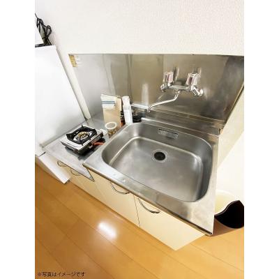 ユニオンマンスリー稲城フェリーチェ１　111　1R・シングル☆【禁煙ルーム】冷蔵庫や電子レンジなど生活家電完備♪ローテーブル・ソファのあるお部屋/京王相模原線利の物件画像