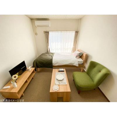 ●2026年2月10日から入居可●ユニオンマンスリー京王稲田堤３　206　1R・シングル☆【禁煙ルーム】ローテーブル・ソファのあるお部屋♪洗濯機や掃除機など生活家電完備の物件画像