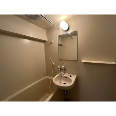 POROKARIバスセンター前D/複数室有/エアコンの物件画像