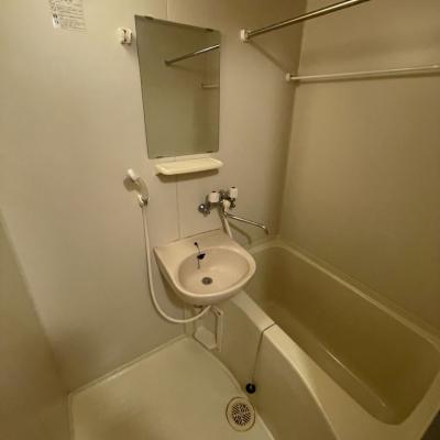 POROKARI大通駅10B/複数室有/ネット無料の物件画像