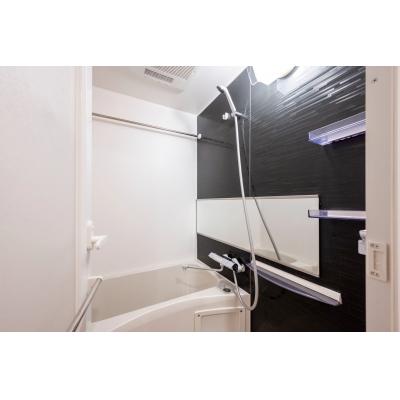 オシャレなデザイナーズ物件♪／Wi-Fi完備／家具家電・備品完備／lighthouse otsuka 305の物件画像