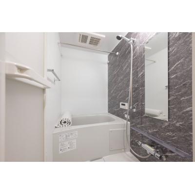 家具・家電完備/日当たり良い♪/オシャレなデザイナーズ物件♪/短期～長期滞在まで◎/K-room 301の物件画像