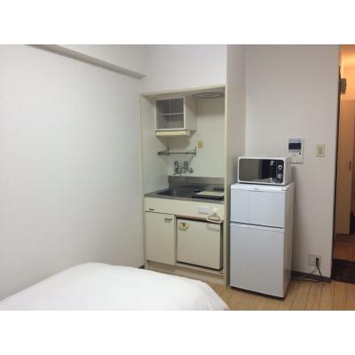 LM新大阪第５➀【ＩＨコンロ・３２型ＴＶ・HDD内蔵ブルーレイ標準装備、マンション内1階にコインランドリーがあります。駅・スーパー・コンビニ・ドラッグストアまでスグです。】の物件画像