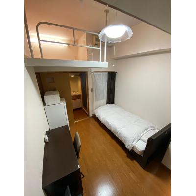 EC新大阪3SP【角部屋、ＮＥＴ無料・ペット相談可、ロフト付・床暖房・ドラム式洗濯乾燥機・３２型ＴＶ・HDD内蔵ブルーレイ標準装備！】の物件画像